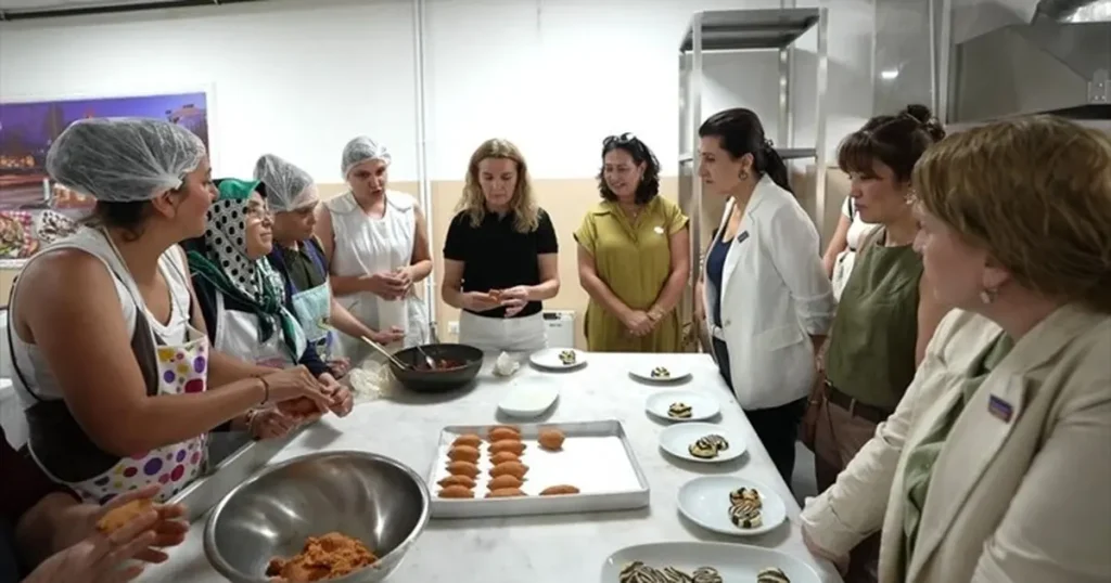 Denizli Büyükşehir’den geleceğin şeflerine profesyonel eğitim