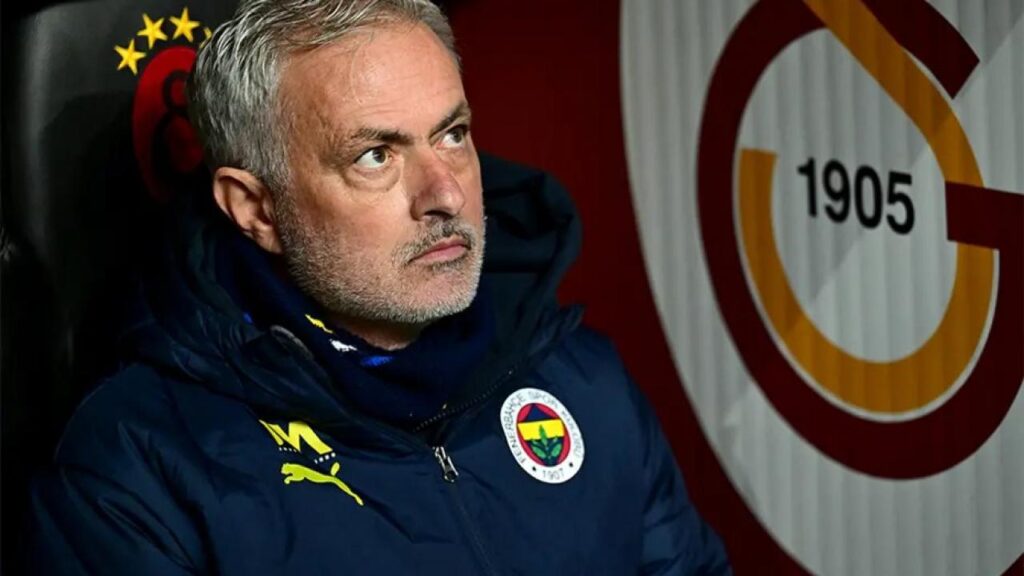 Jose Mourinho’dan Galatasaray’ı havalara uçuracak haber! Fenerbahçeliler tepki gösteriyor